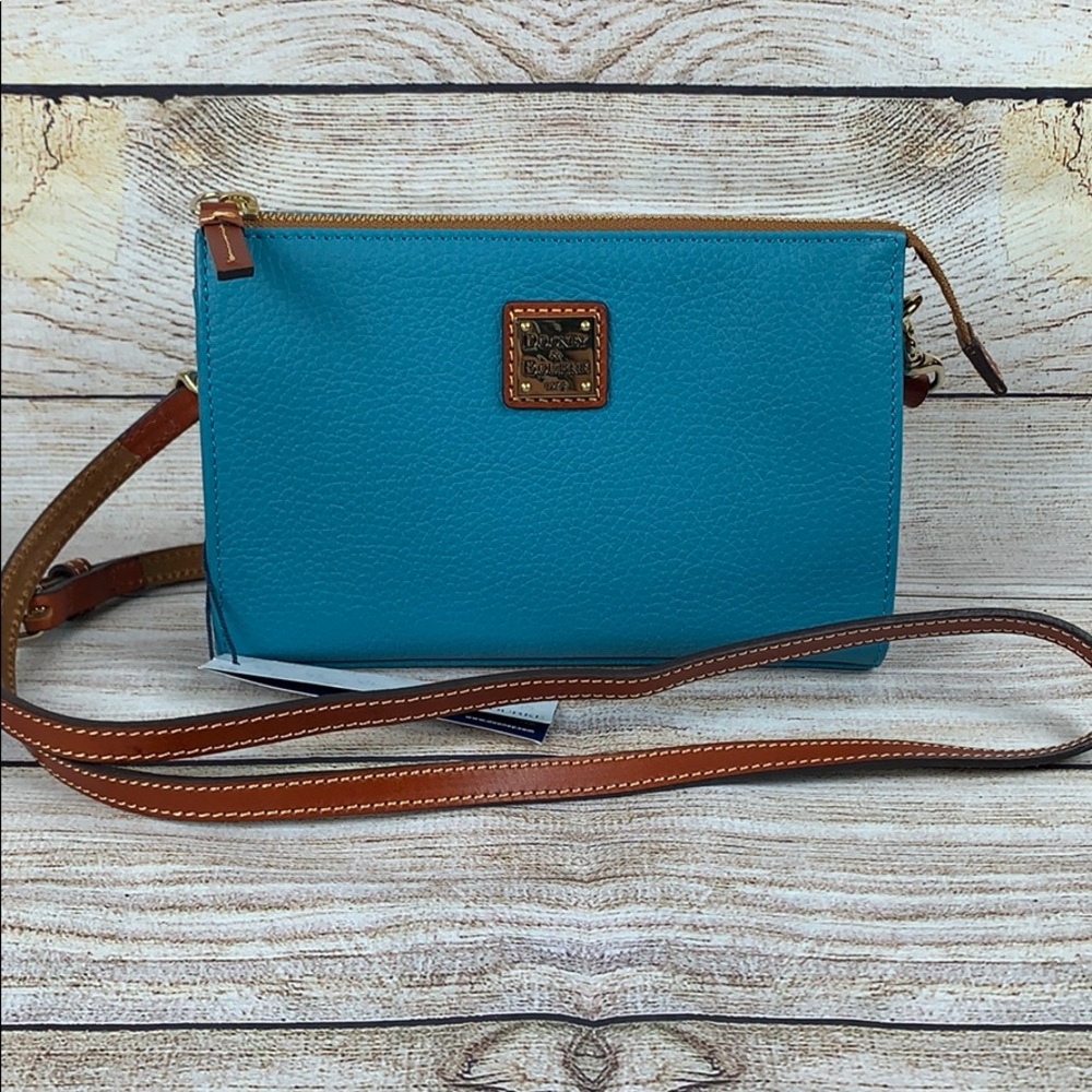🔥 NWT Dooney & Bourke turquoise Janine crossbody with dust bag